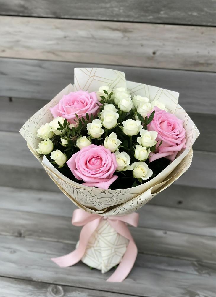 Букет цветов из: Розы в Улётах