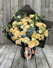 Букет цветов из:  Розы и Лизиантусы #REPLACE_PRED# Улётах