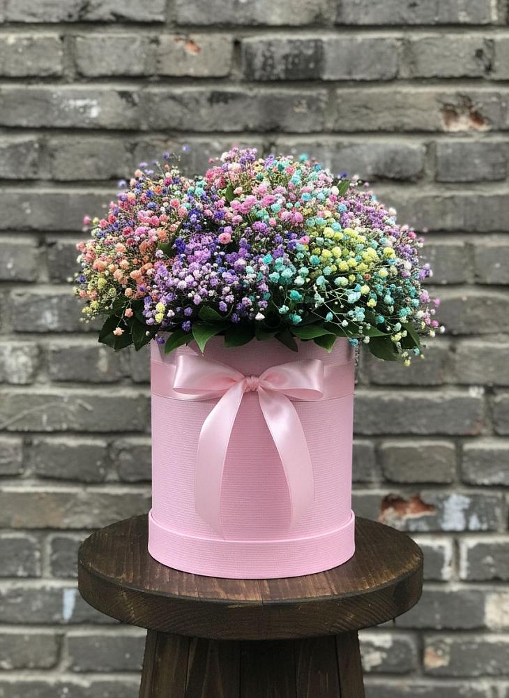 Цветочная композиция из Гипсофила и Розы в шляпной коробке в Улётах