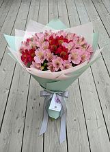 Букет цветов из:  Альстромерии #REPLACE_PRED# Улётах