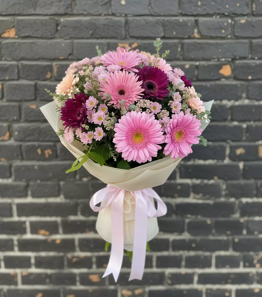Букет цветов из: Герберы и Хризантемы в Улётах