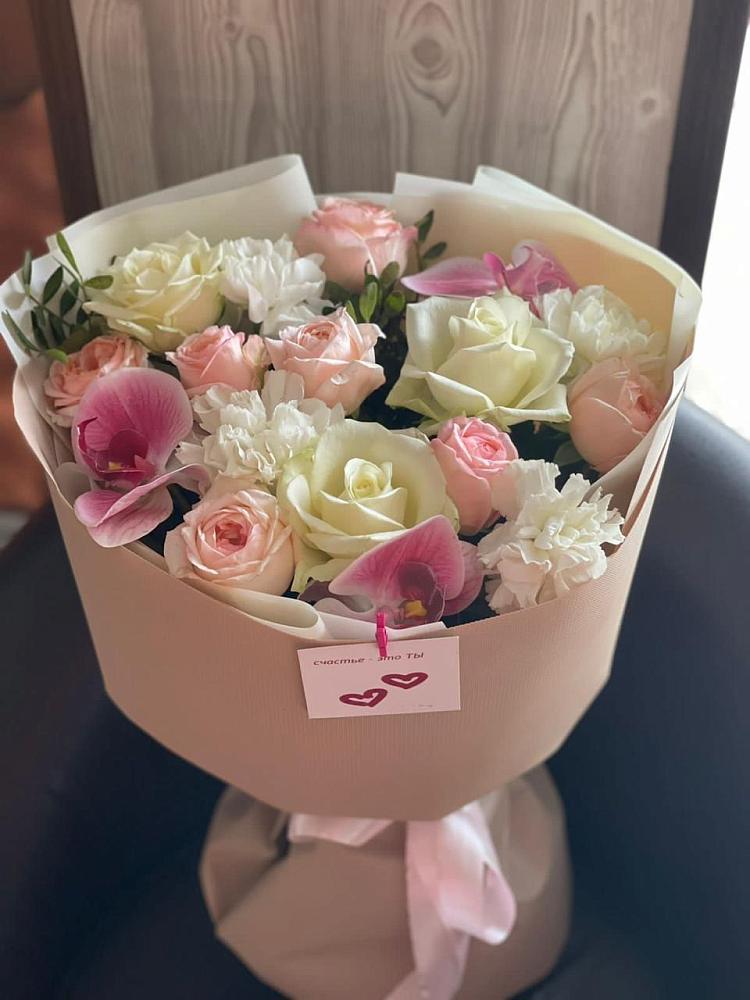 Букет цветов из: Орхидеи, Розы и Гвоздики в Улётах