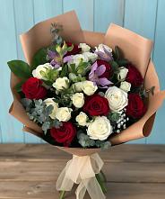 Букет цветов из:  Розы и Альстромерии в Улётах