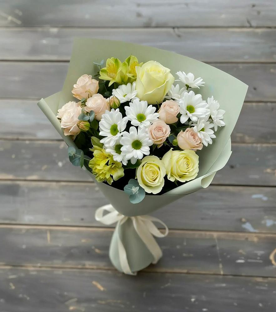 Букет цветов из: Альстромерии, Розы и Хризантемы в Улётах