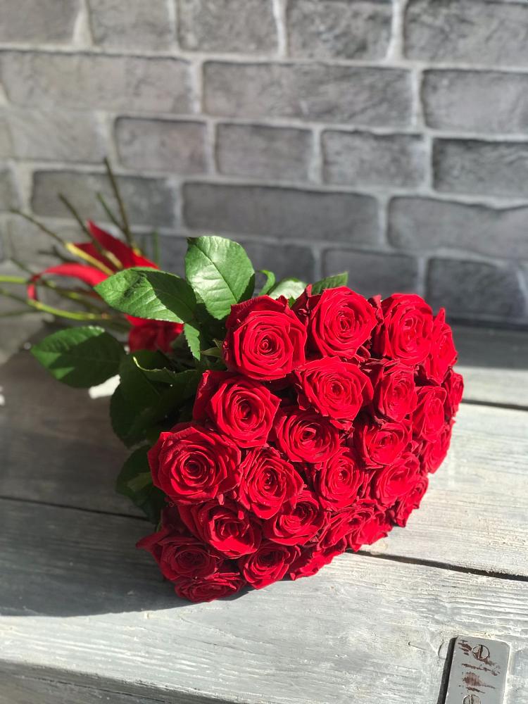 Букет Красные розы Фридом в Улётах