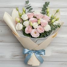 Букет цветов из:  Лизиантусы в Улётах