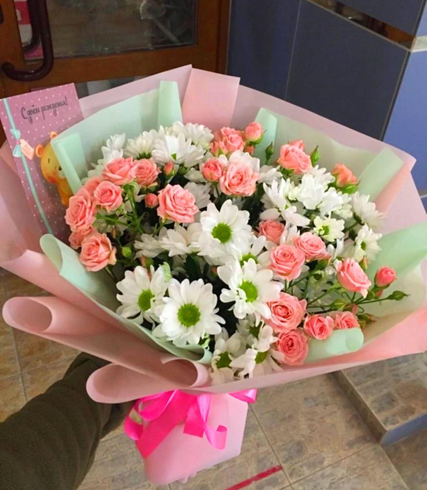 Букет цветов из: Розы и Хризантемы в Улётах