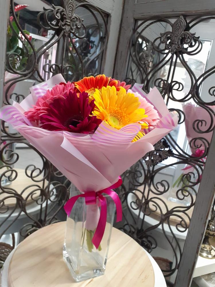 Букет цветов из: Герберы в Улётах