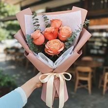 Букет цветов из:  Розы в Улётах