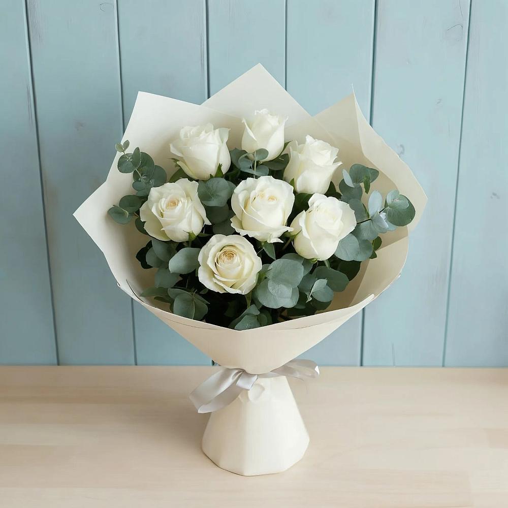 Букет Белые розы в Эвкалипте в Улётах