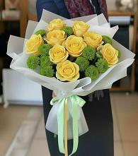 Букет цветов из:  Хризантемы и Розы в Улётах