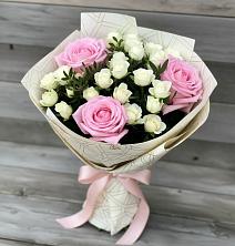 Букет цветов из:  Розы в Улётах