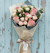 Букет цветов из:  Розы в Улётах