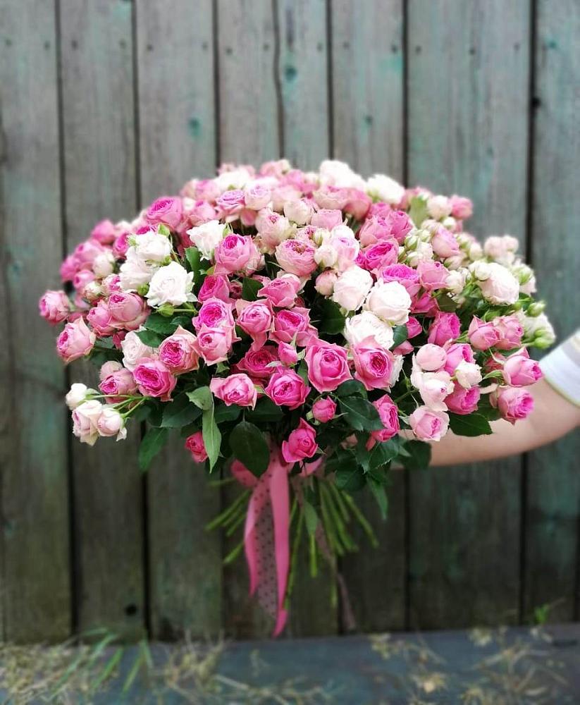 Букет Розовые кустовые розы Натали и Лав Лидия в Улётах