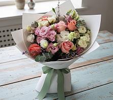 Букет цветов из:  Розы, Лизиантусы и Гвоздики в Улётах