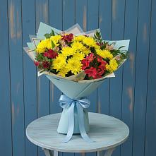 Букет цветов из:  Альстромерии и Хризантемы в Улётах