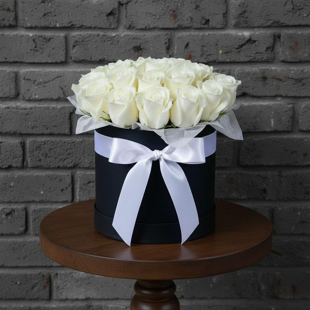 Цветочная композиция из Розы в шляпной коробке в Улётах