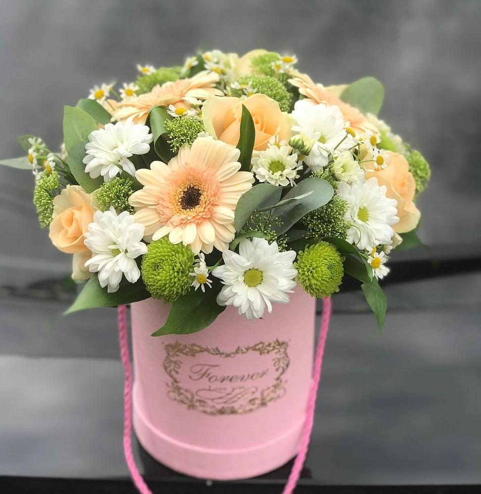 Цветочная композиция из Розы, Герберы и Хризантемы в шляпной коробке в Улётах